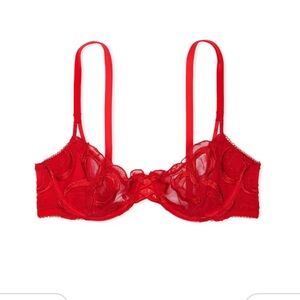 NWOT Victoria's Secret Red Lace Bra Set